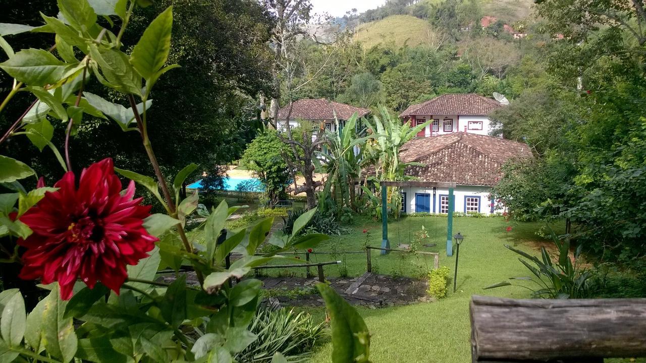 Hotel Solar Dos Montes Santana dos Montes Esterno foto